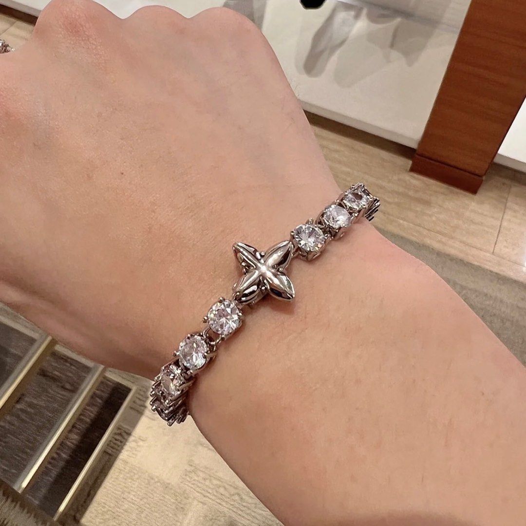 LV crystals Bracelets 100% Authentic