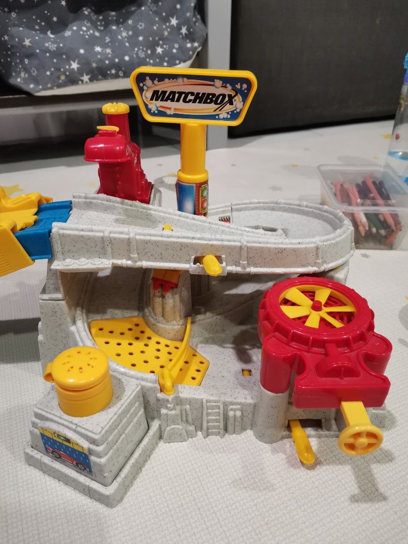 Matchbox Car Wash (Mattel), Hobbies & Toys, Toys & Games on Carousell