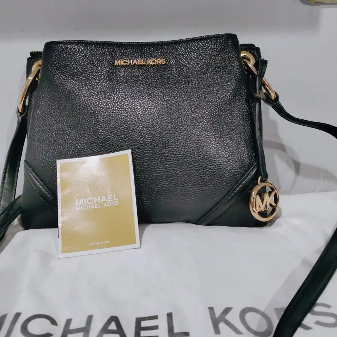 Michael Kors Nicole Triple Compartment Crossbody Black, Barang Mewah