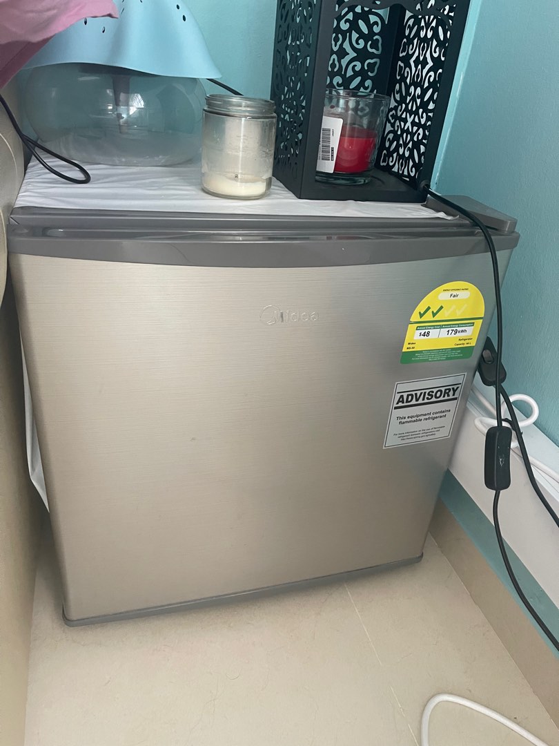 Mini Fridge Midea, TV & Home Appliances, Kitchen Appliances, Refrigerators & Freezers on Carousell