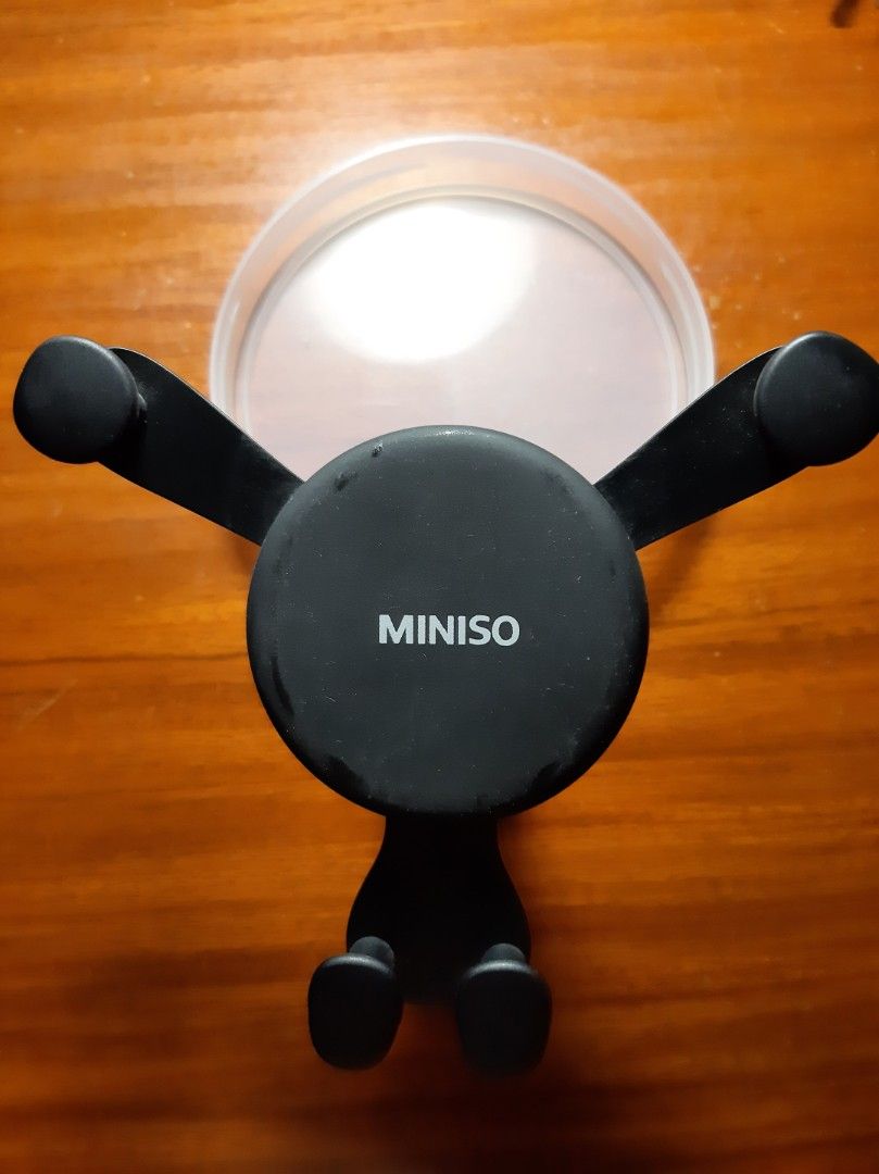 Miniso car cellphone mount, Mobile Phones & Gadgets, Mobile & Gadget
