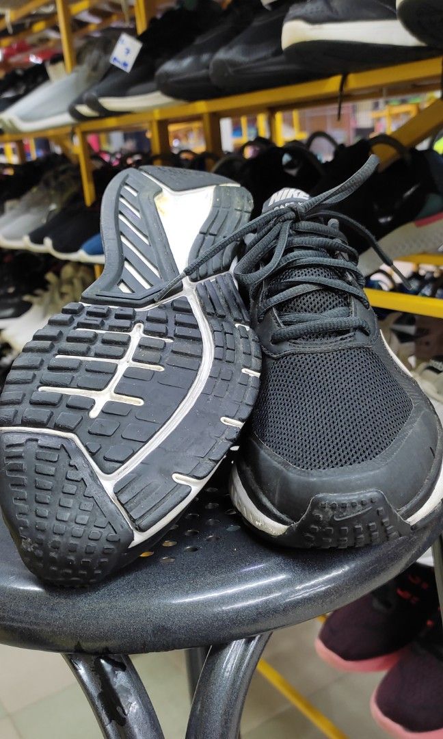 Nike dart xii compairedto rebok skyscape revolution new arrivals