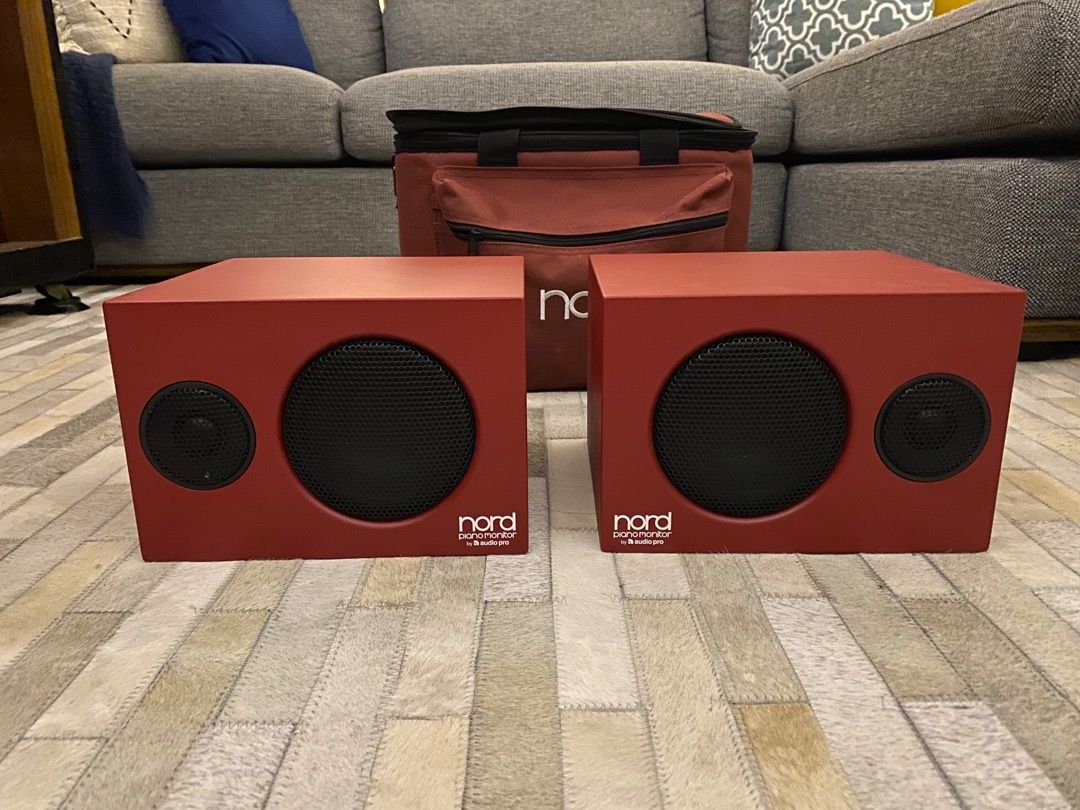 Nord Piano Monitors V2 and Carrying Bag, Audio, Soundbars, Speakers