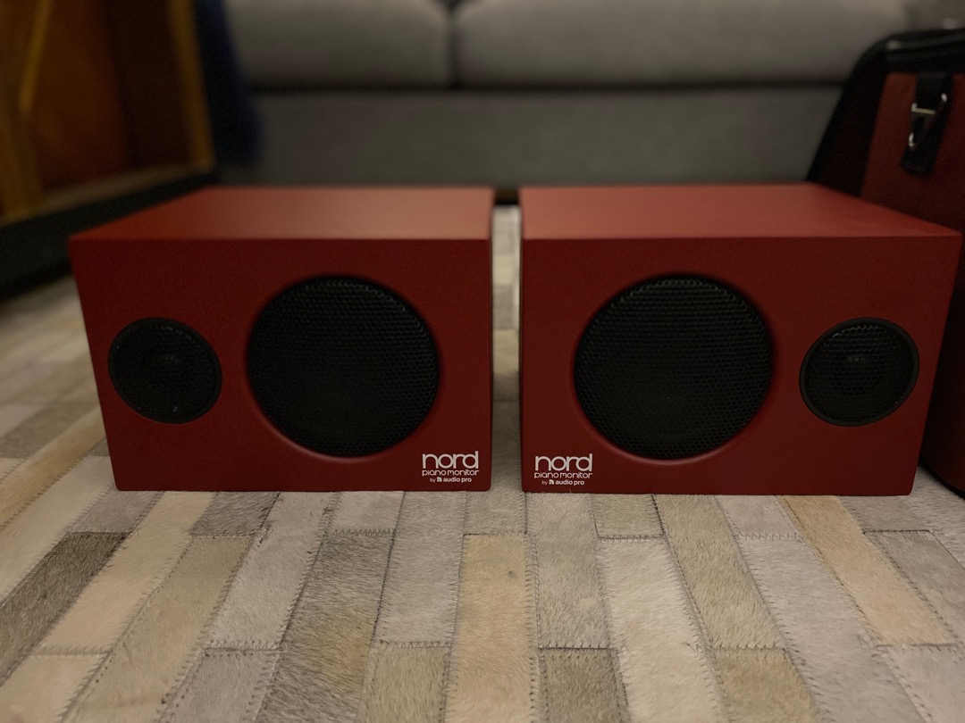 Nord Piano Monitors V2 and Carrying Bag, Audio, Soundbars, Speakers