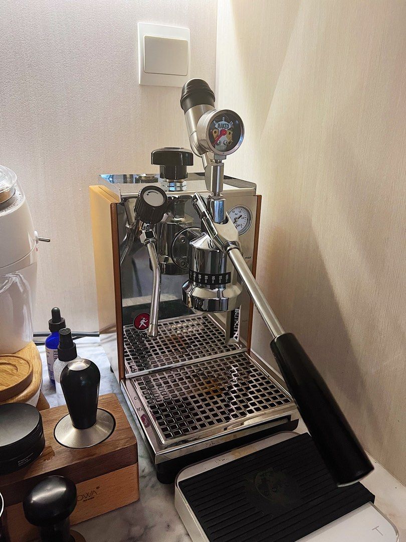 [freebies] Olympia Cremina Lever Espresso machine 2022, TV & Home
