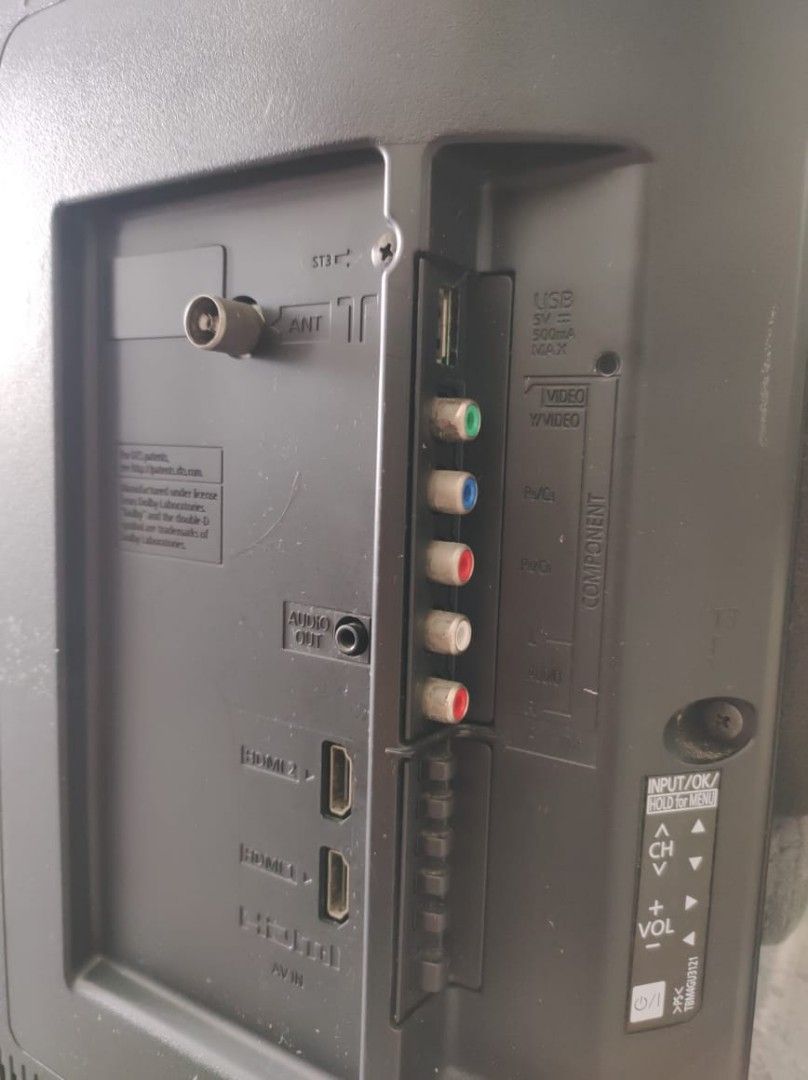 Panasonic Viera 32inch for sale with TV mount wall, TV & Home