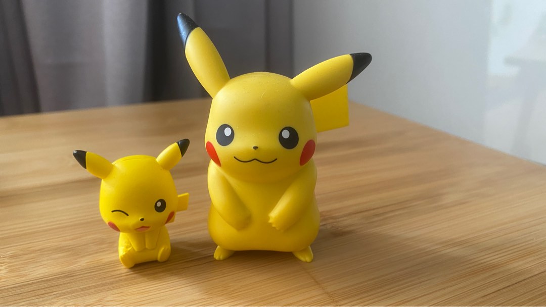 pikachu robot toy