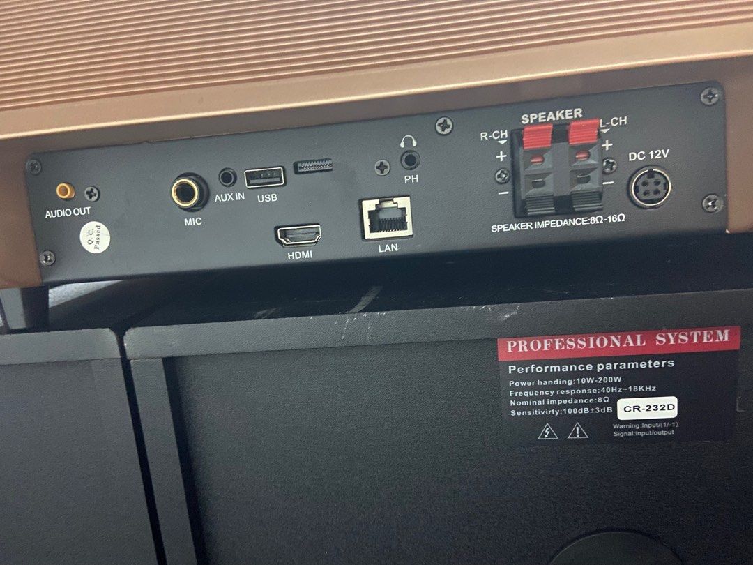 Professional Karaoke System with build in amp and songs select touch