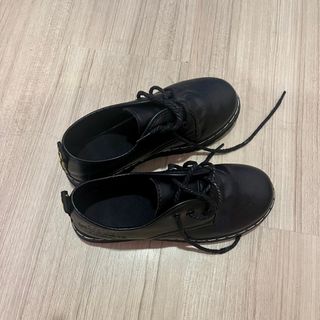 (Category: ) located in . Submitted by alyssa_closet (Listing ID 1201545002, Image 1). Description: .