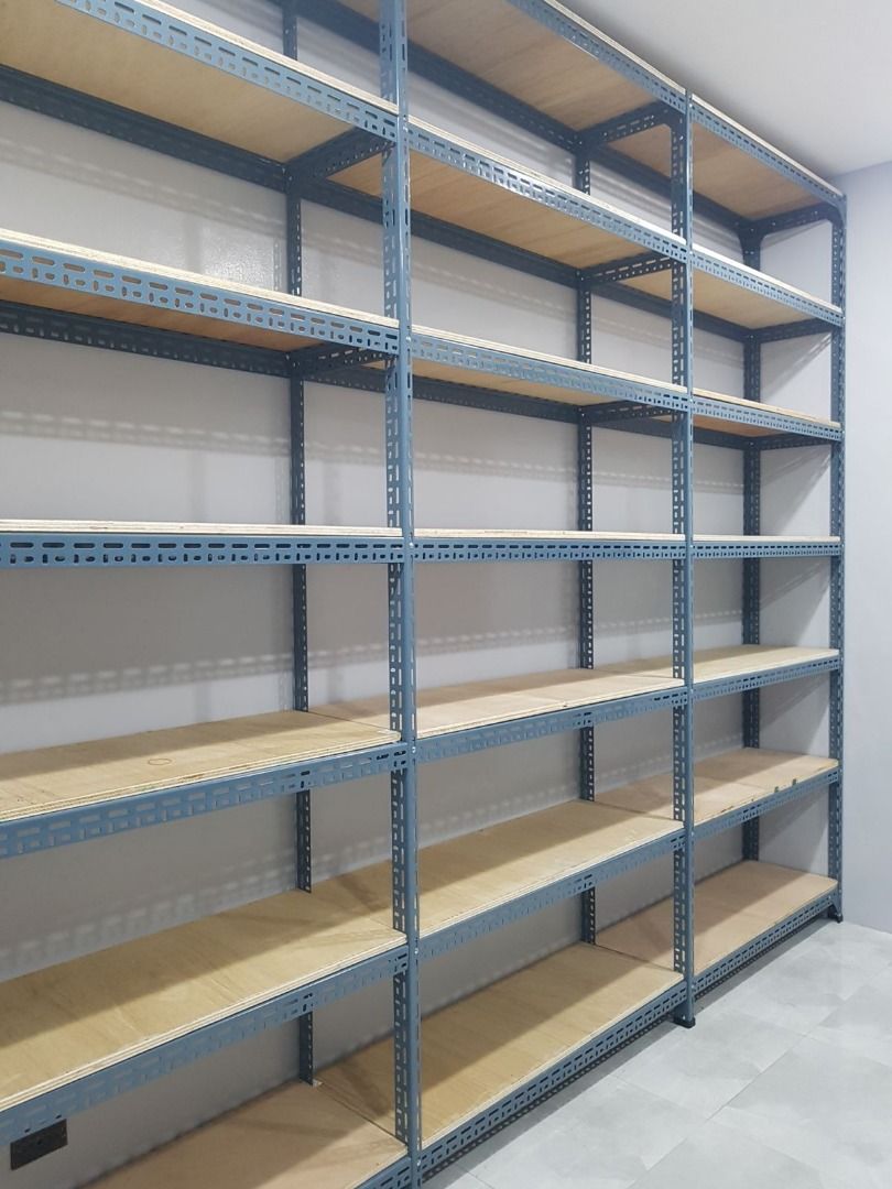 Angle bar clearance cabinet