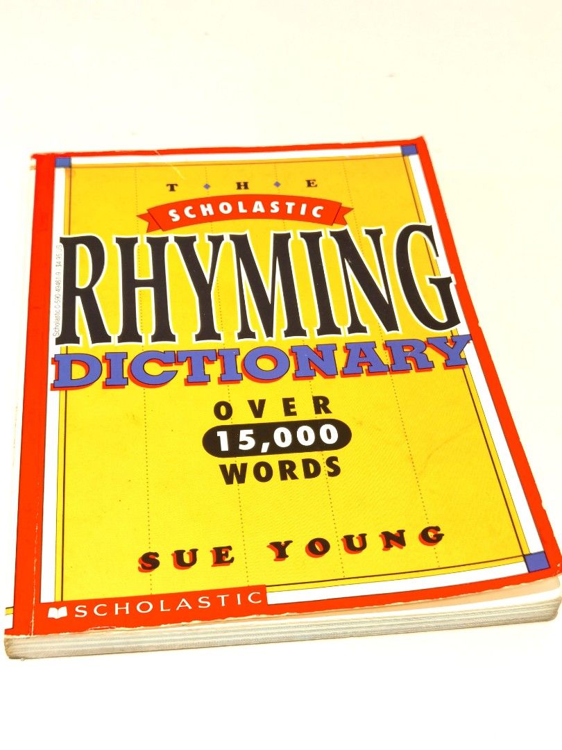The Scholastic Rhyming Dictionary Over 15000 Words Children Language