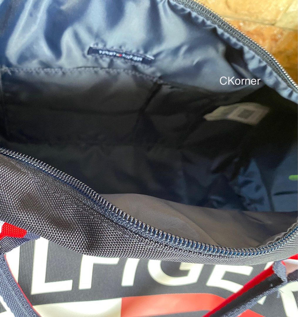 Tommy Hilfiger Gym Bag / Duffle Bag Nylon, Women's Fashion, Bags