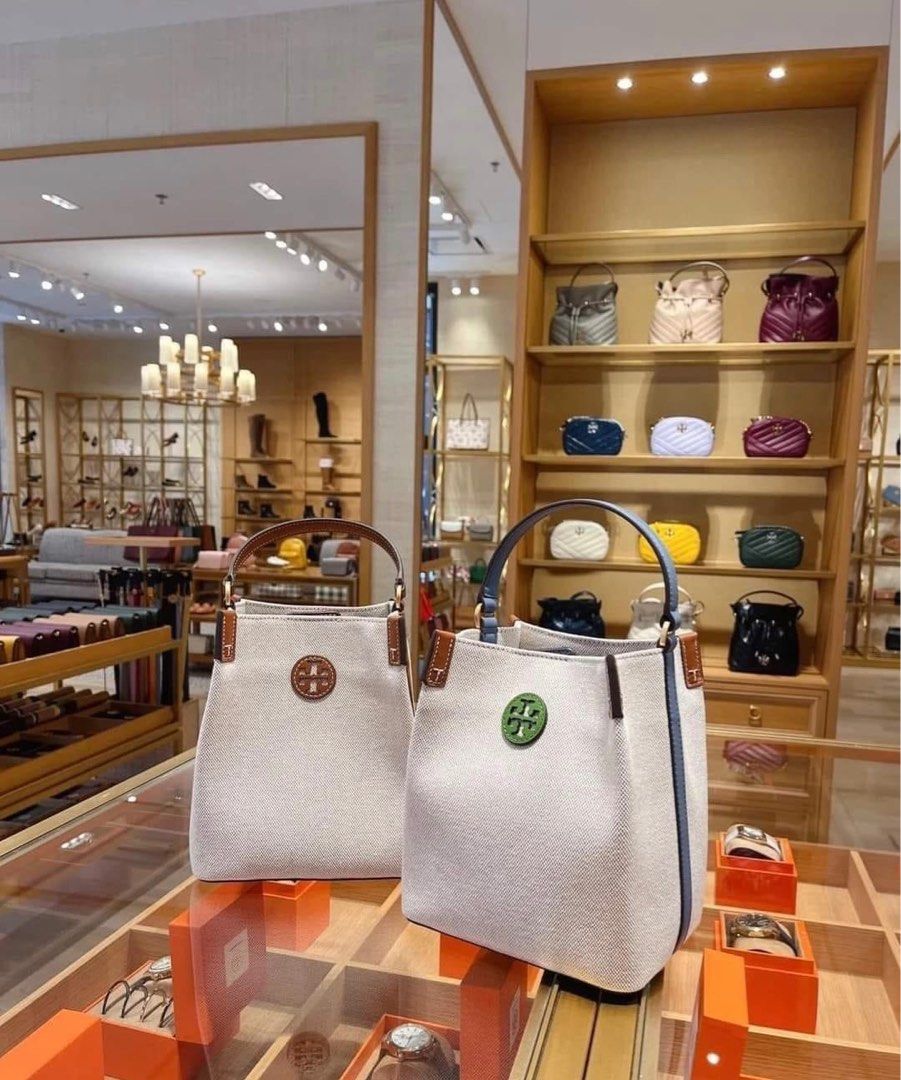 Tory Burch Blake Canvas Bucket Bag, Luxury, Bags & Wallets on Carousell