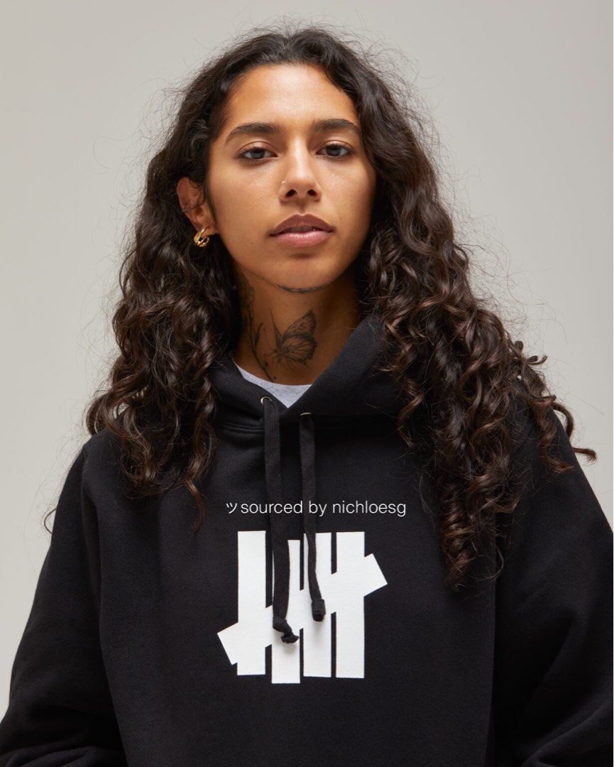 Undefeated icon pullover hoodie hot sale