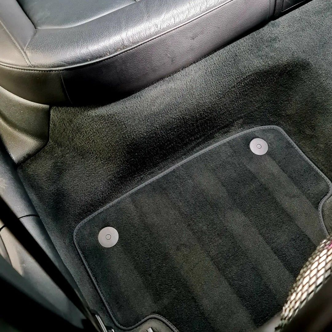 Upholstery Cleaning Car Polish Interior Grooming, Car Polishing