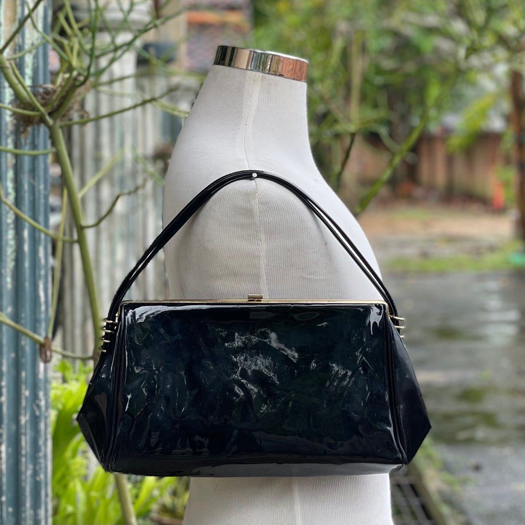 Vintage dover handbag deals