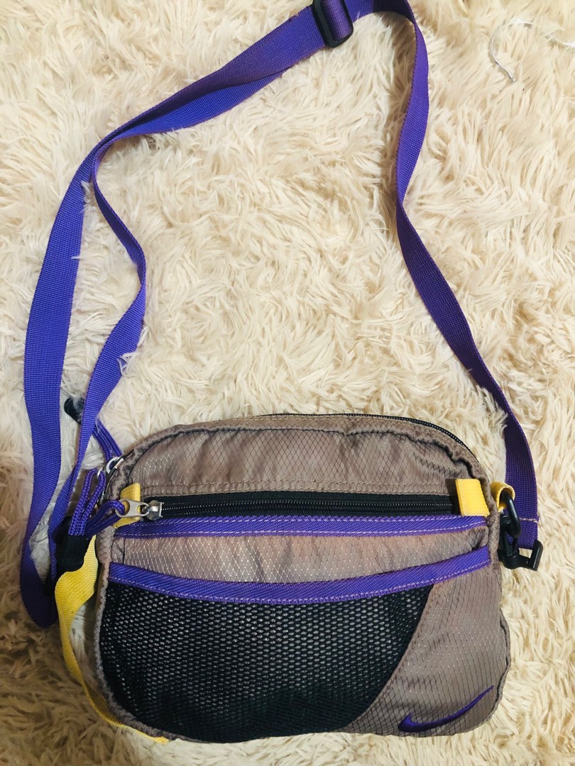 Vintage Nike sling bag, Men's Fashion, Bags, Sling Bags on Carousell