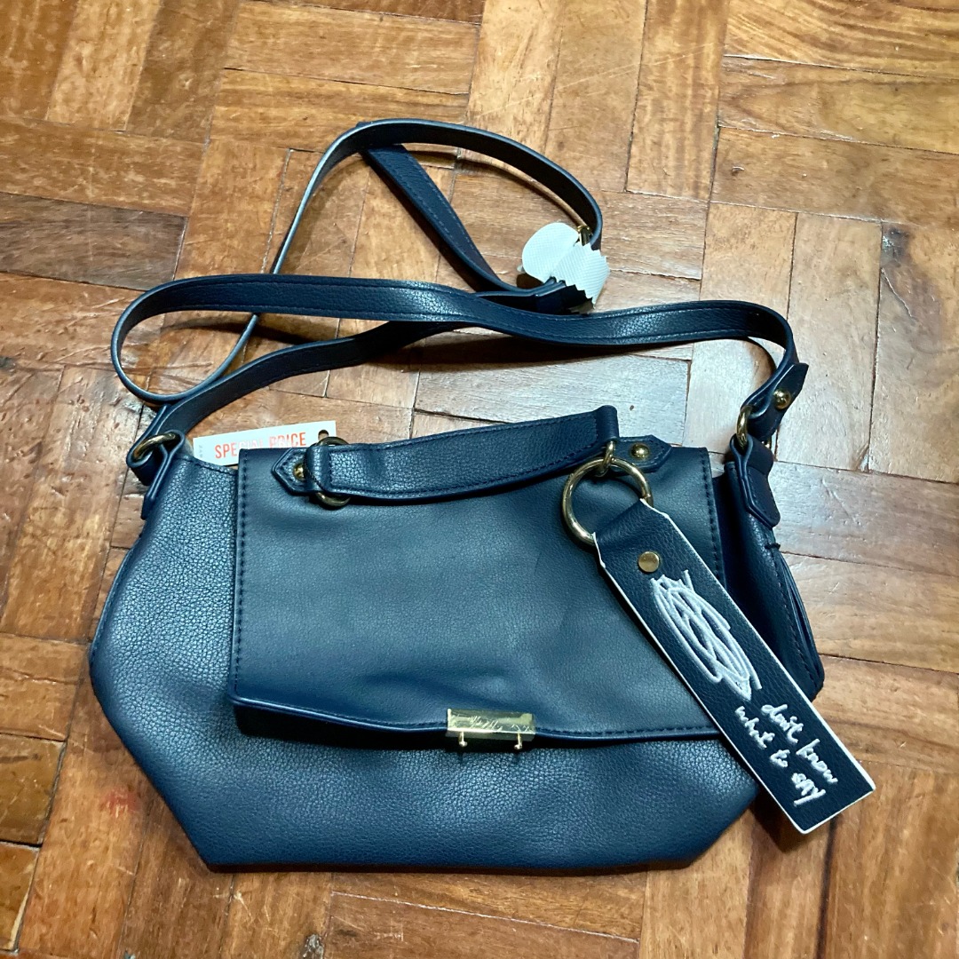 Zara Crossbody Bag, Women's Fashion, Bags & Wallets, Crossbody Bags on