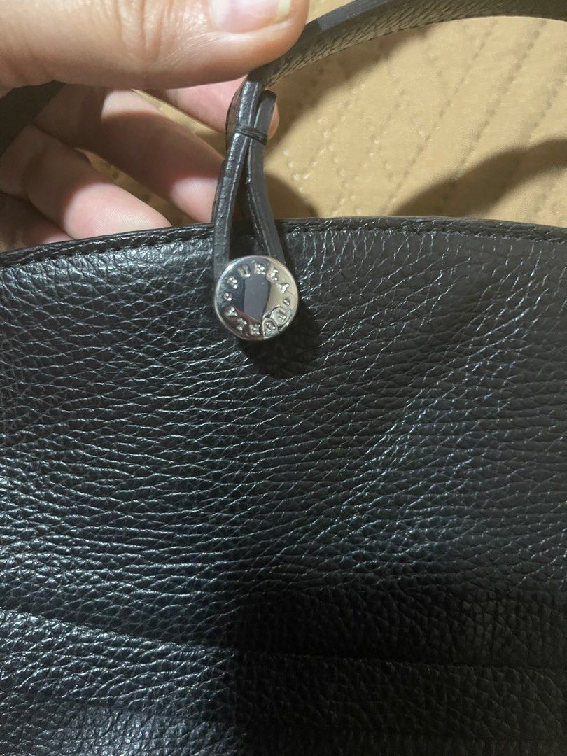 100% Authentic Furla Bag (Category: Cross-body Bags) located in Cebu City. Submitted by chatty124 (Listing ID 1201653137, Image 3). Description: RFS: Decluttering Dimensions: 12 inches x 14 inches x 3 inches.