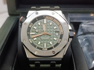 （分類：）位於 。 由 TimeAttackWatches 提交（商品編號 1201728674，圖片 1）。簡介： 。