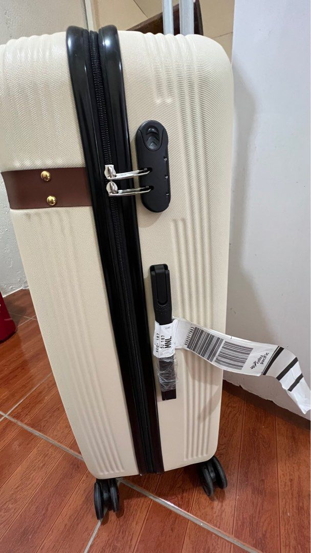AESTHETIC LUGGAGE PHP 800