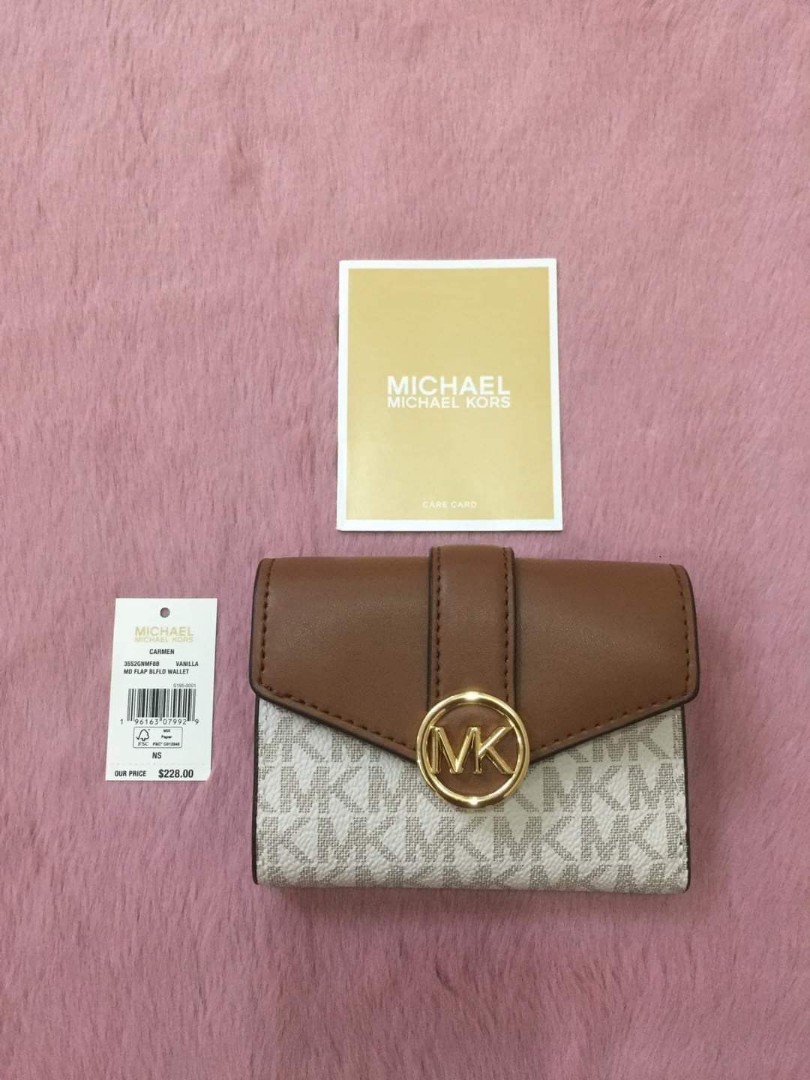 Michael Kors Carmen Medium Flap Bifold Wallet Signature Vanilla