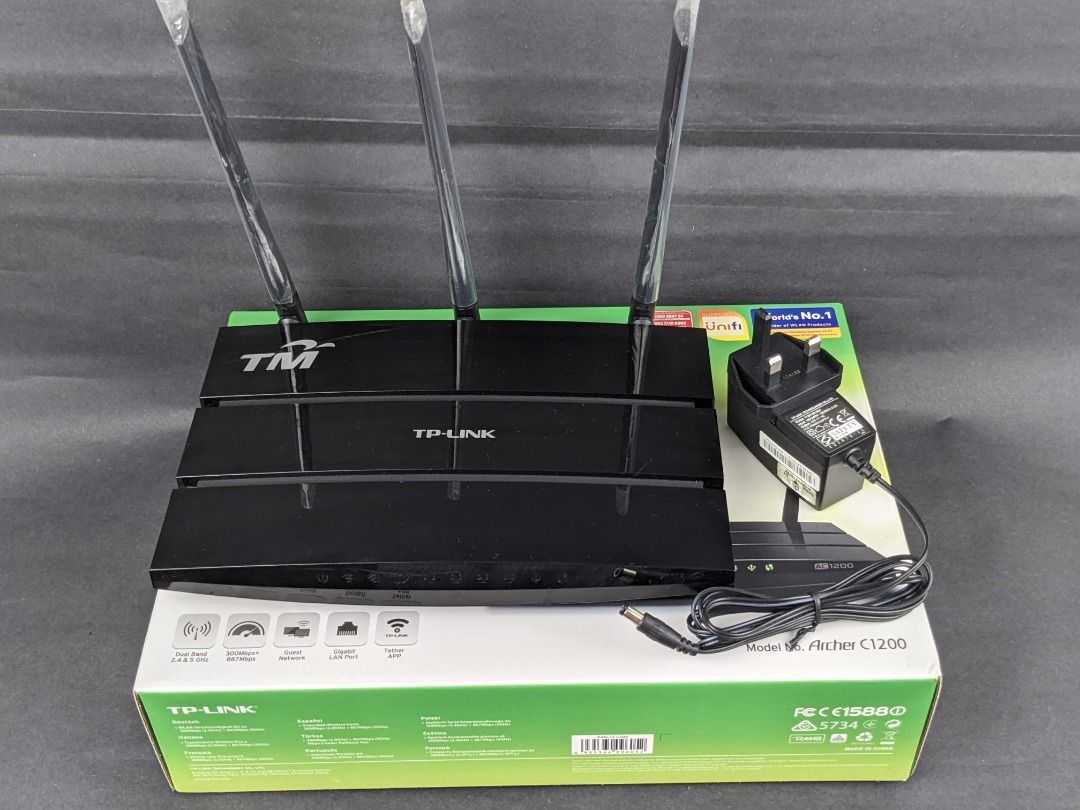 AC1200 Wireless Dual Band Gigabit Router (Best Unifi Router), Computers