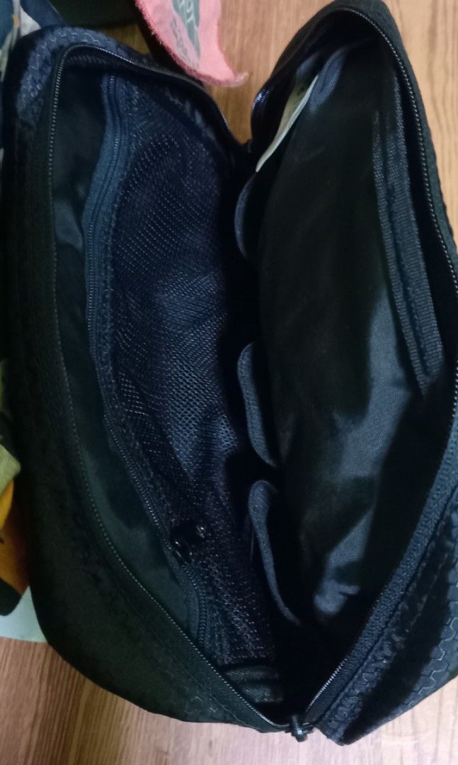 Adidas men s 3 Stripes performance wash kit bag Men s Fashion