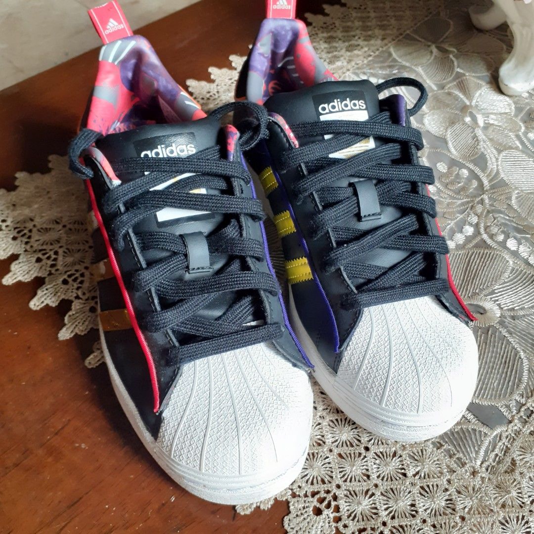 Adidas Shoes Rare Design, Women's Fashion, Footwear, Sneakers on Carousell