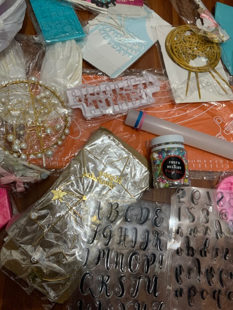 Baking Set (Take All) worth 3k (Category: Bakeware) located in Manila. Submitted by luckyjoycue (Listing ID 1201662697, Image 2). Description: These are excess inventory. For take all.