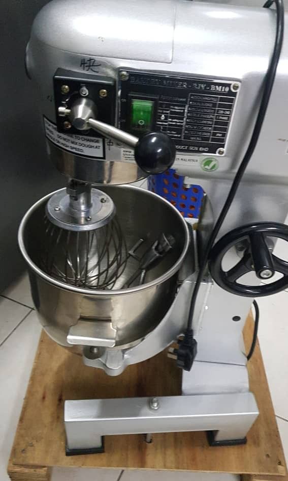Berjaya Bakery mixer 10 litre, TV & Home Appliances, Kitchen Appliances