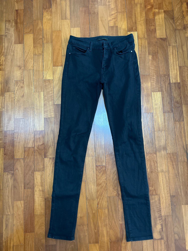 Uniqlo black jeans, Women's Fashion, Bottoms, Jeans & Leggings on Carousell