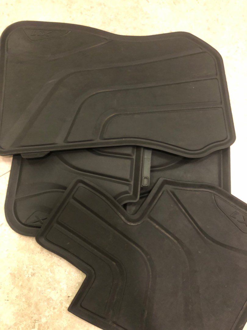 bmw x1 rubber car mats, Car Accessories, Accessories on Carousell