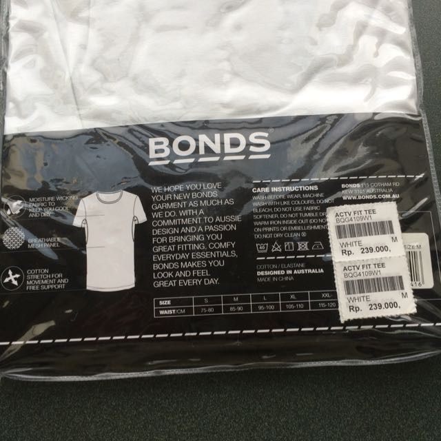 BONDS White Active Fit Under Tee, Fesyen Pria, Pakaian ...