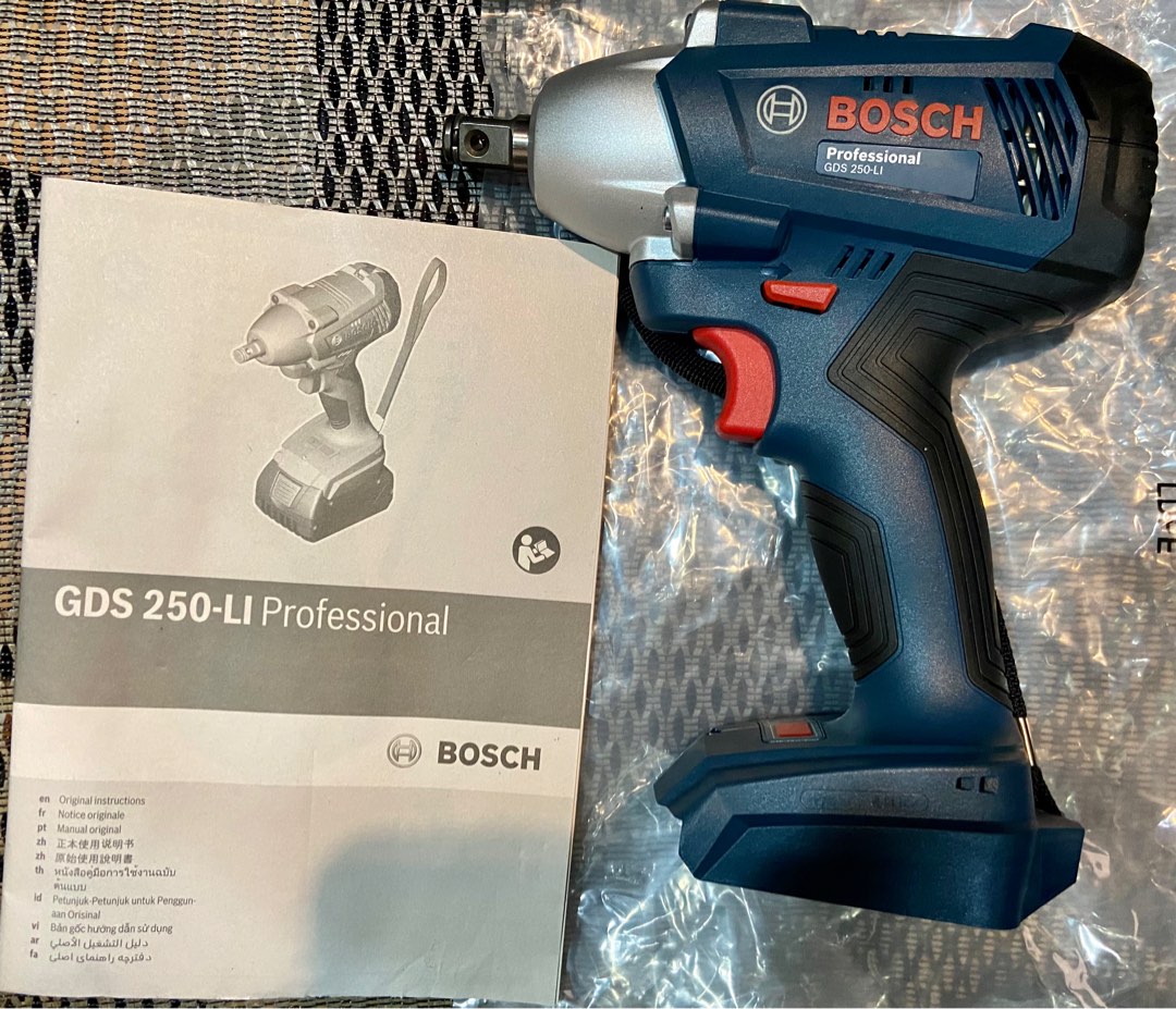 Bosch impact wrench orig GDS 250 li, Commercial & Industrial