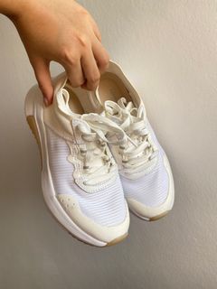 (Category: ) located in . Submitted by elle0001 (Listing ID 1201651859, Image 1). Description: .
