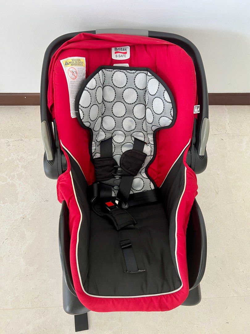 Britax B safe infant car seat
