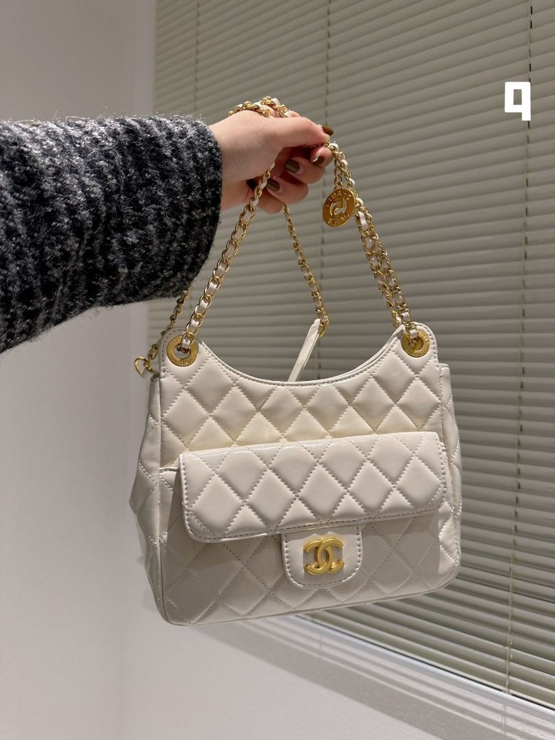 Chanel 22k hobo bag, 名牌, 手袋及銀包- Carousell