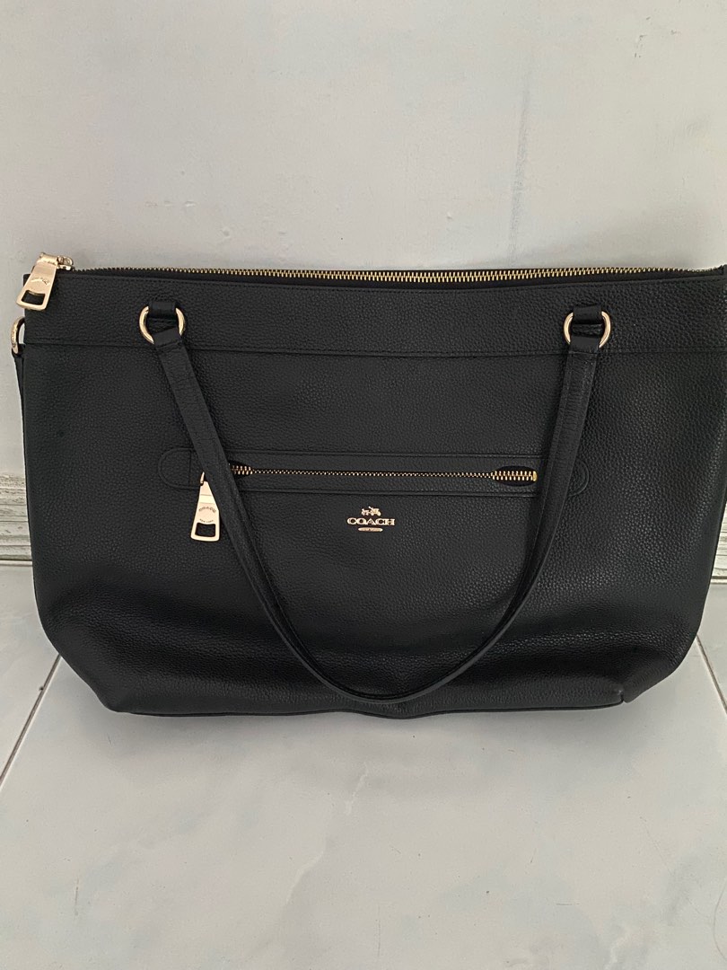 Coach Handbag, Women's Fashion, Bags & Wallets, Shoulder Bags on Carousell