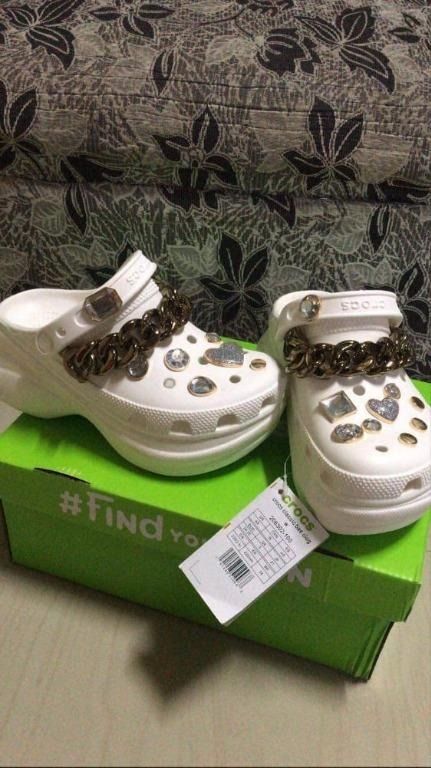 bae crocs size 9