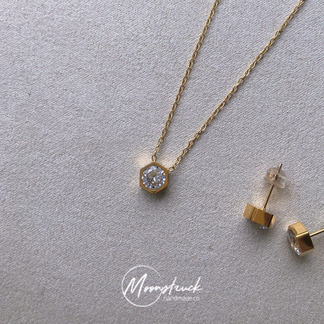 Dainty 18k outlet gold necklace