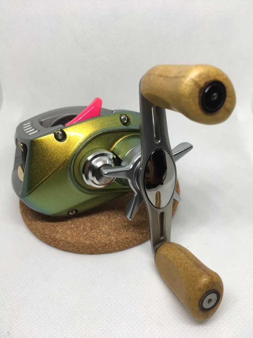 Daiwa TD-Z 105HL Repaint, Sports Equipment, Fishing on Carousell