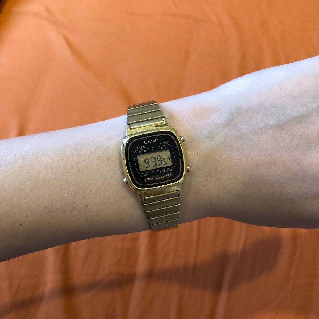 Casio authentic 2025