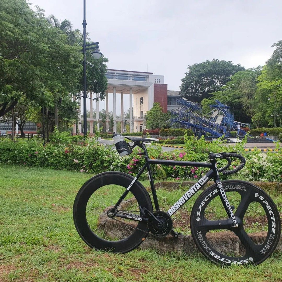 Dosnoventa Fixie Whole bike fixed gear, Sports Equipment, Bicycles