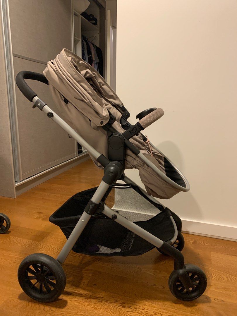 Pivot on sale modular stroller