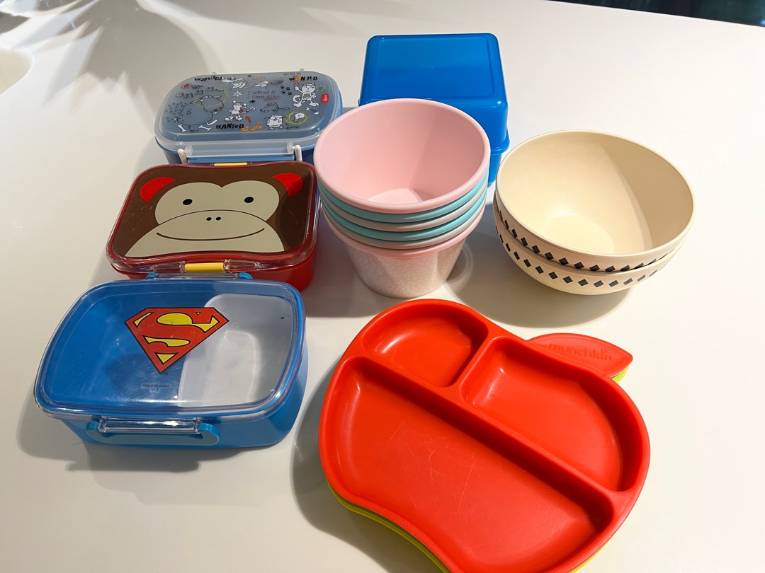 FREE childrens lunch boxes and bowls/plates, Furniture & Home Living