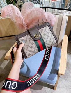 (Category: ) located in . Submitted by LuxHello (Listing ID 1201835473, Image 1). Description: .