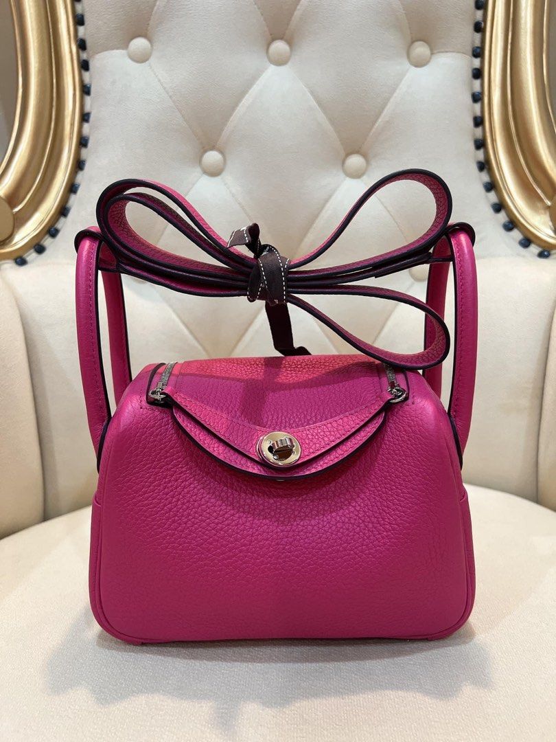 HERMÈS Mini Lindy shoulder bag in Rose Shocking Clemence leather