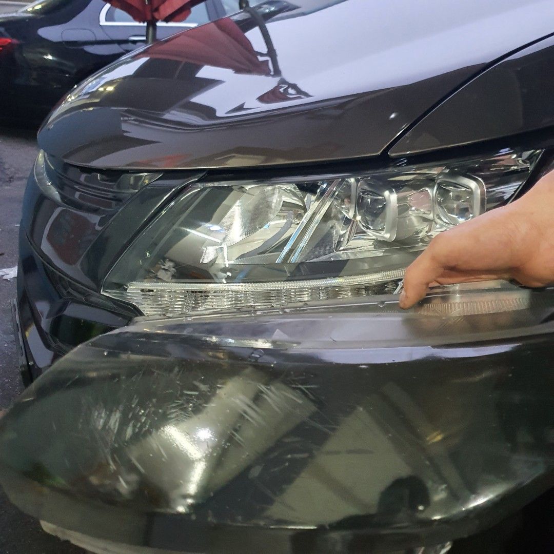 Honda Odyssey Headlight Lens Replacement, Car Accessories, Electronics & Lights on Carousell