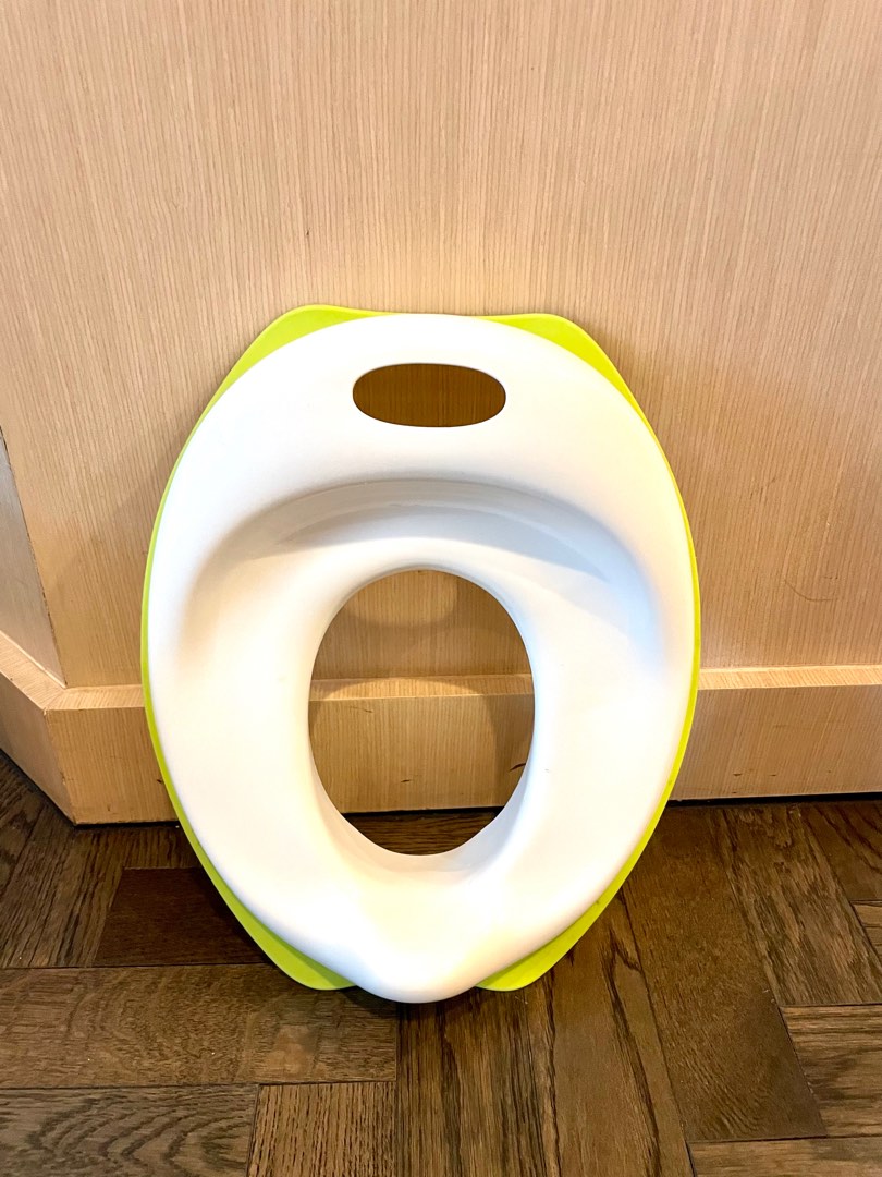 IKEA toilet seat, Babies & Kids, Bathing & Changing, Toilet Training on